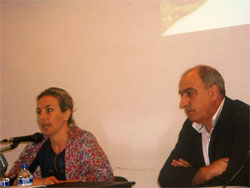 Odile Rodrguez de la Fuente de FFRF i Andoni Garca de COAG inaugurant i presentant el Seminari